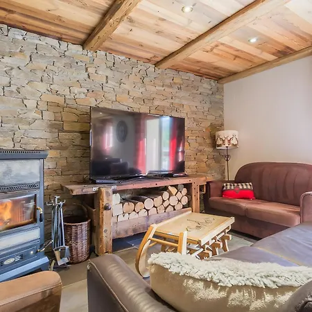 La Source Apartment